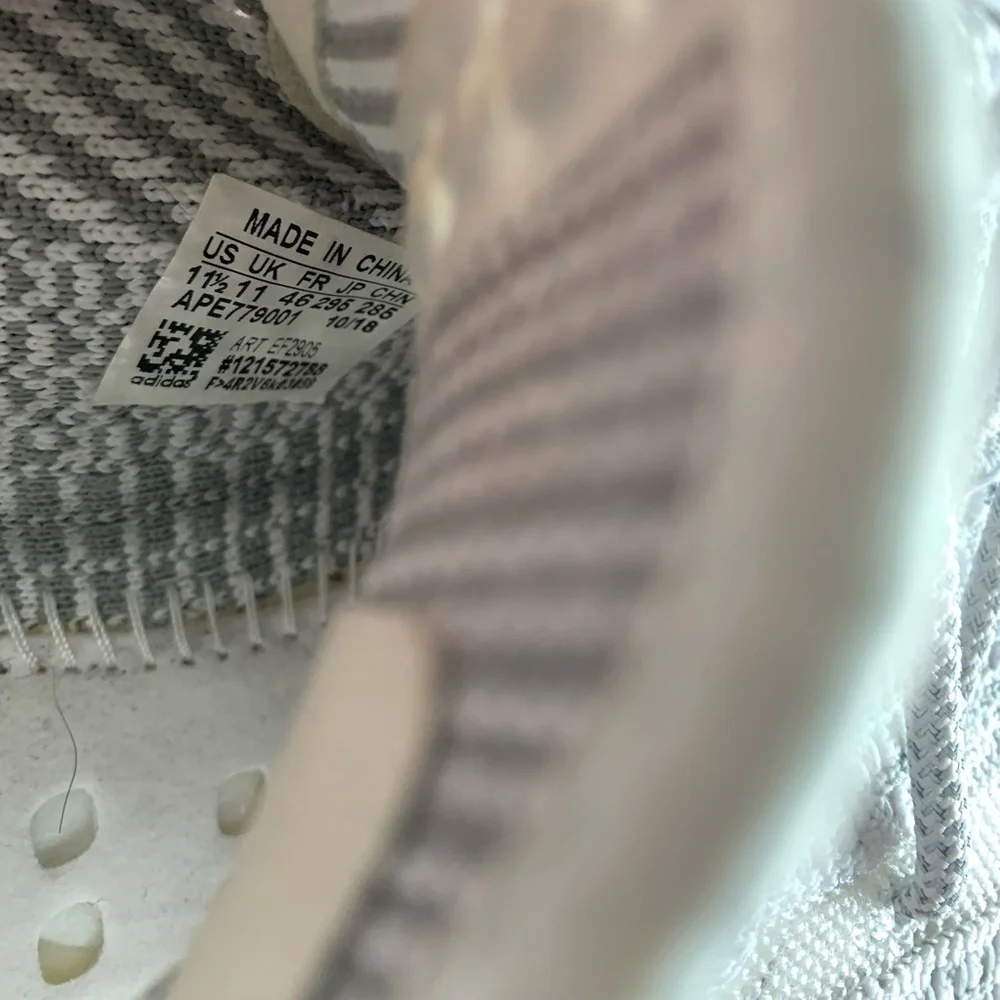 Authentic Yeezy Men’s Sneakers - Picture 4 of 4